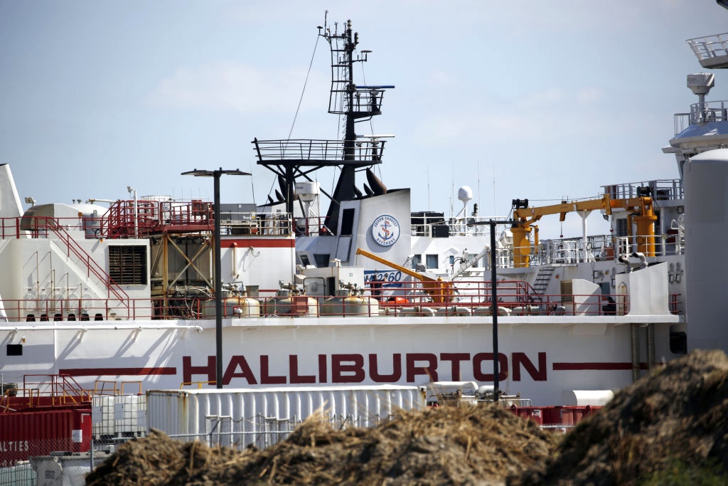 Oils Rise Above $40 Comes as Demand Recovers, Shale Reawakens