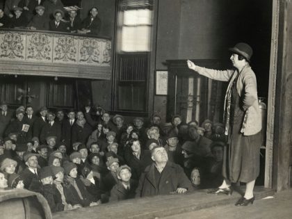 Elizabeth Gurly Flynn Talks to Striking Mill Workers