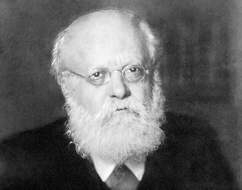A photograph of Karl Kautsky.