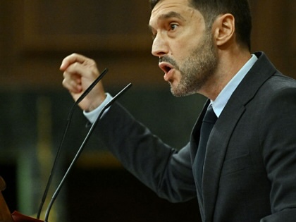 Pablo Bustinduy delivers a speech during an extraordinary parliamentary session to vote on a government housing decree on October 2, 2026, at the Congress of Deputies in Madrid, Spain.