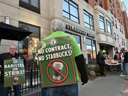 tu112025_Starbucks Strike baristas
