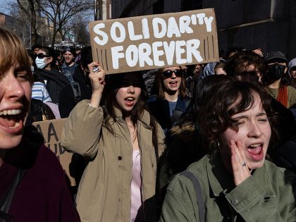 Anti-ICE rally outside Columbia University in New York