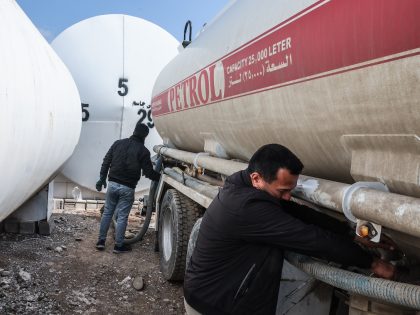 Iraqi Oil Industry Disrupted Due To Fighting In Strait Of Hormuz