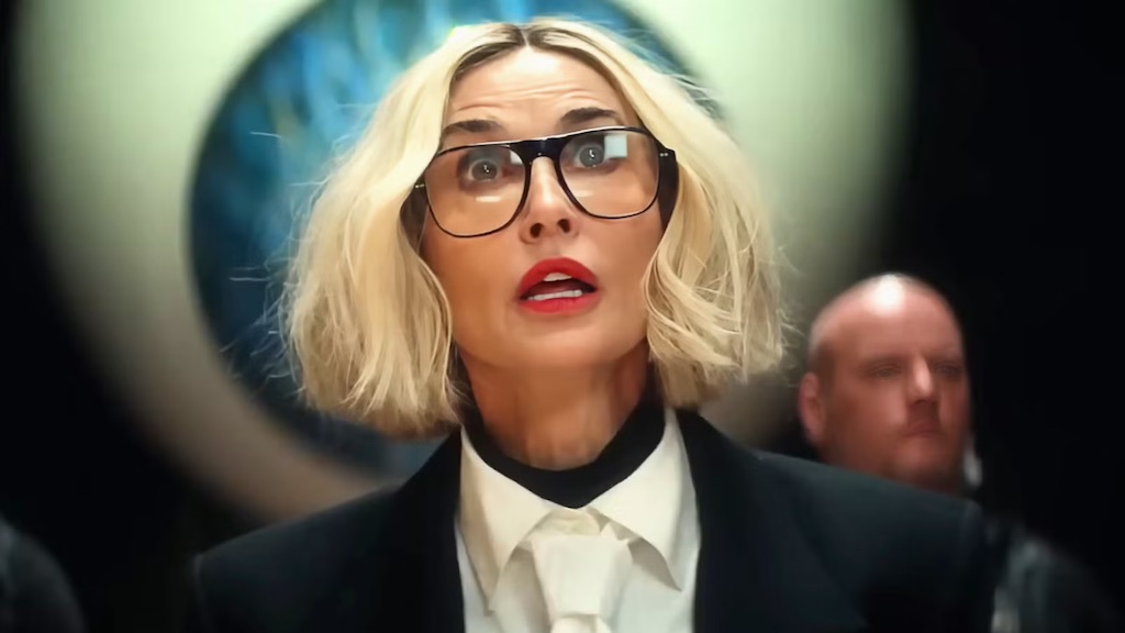 Demi Moore playing Christie Smith in I Love Boosters. 