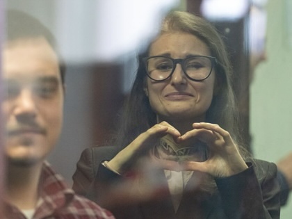 Antiwar activists Yevgeny Zateyev and Anna Arkhipova attend their sentencing hearing for dissident activity. 