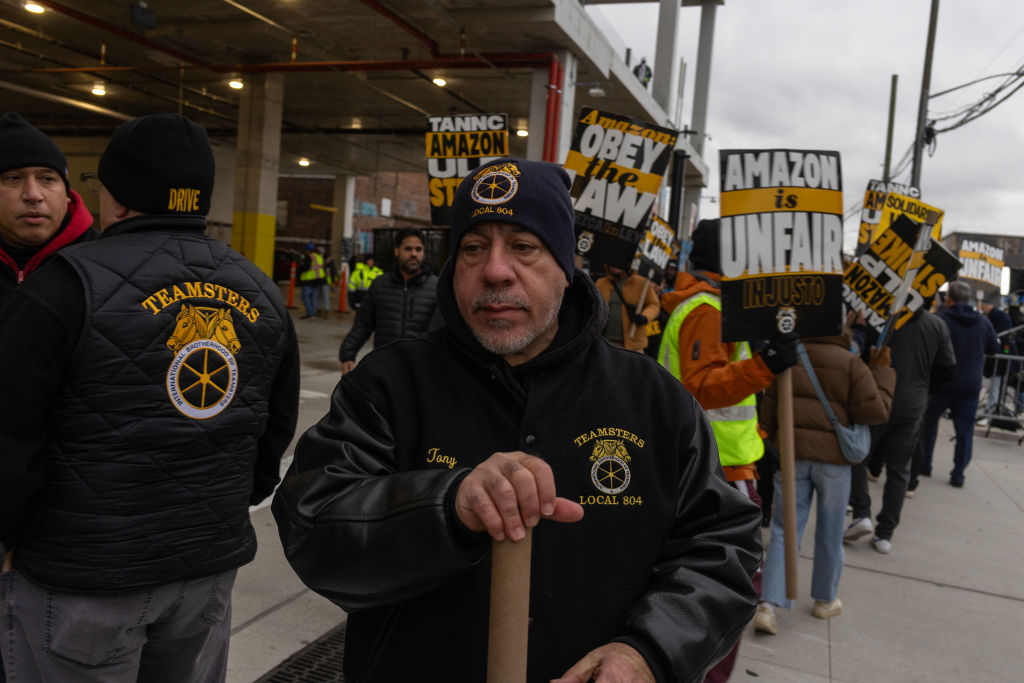 Amazon workers picket in Maspeth, Queens, in 2024.