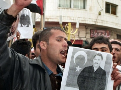 Palestinian members of the Democratic Front for the Liberation of Palestine demonstrate in the West Bank town of Jenin on February 20, 1999, against the arrest of Kurdistan Workers’ Party leader Abdullah Öcalan.