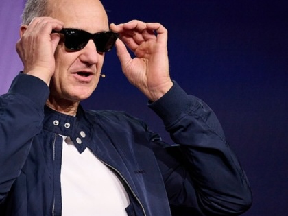 Roland Busch, chief executive officer of Siemens AG, wears a pair of Meta Ray-Ban AI smart glasses during the 2026 CES event in Las Vegas, Nevada, on Tuesday, Jan. 6, 2026.