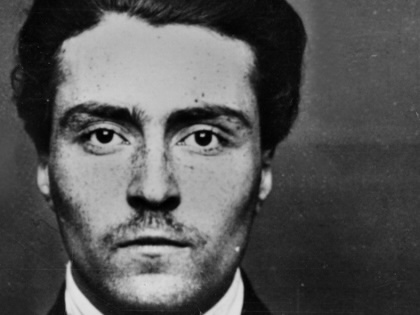 Victor Serge, photographed in 1912.